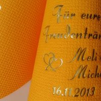 Eleg.-Kaffee-Servietten orange, bedruckt mit Goldprägung und Hochzeits-Motiv: H29 (Freudentränen) Eleg.-Kaffee-Servietten orange, bedruckt mit Goldprägung und Hochzeits-Motiv: H29 (Freudentränen)