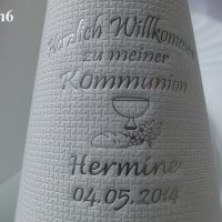 Eleg.-Kaffee-Servietten weiß, bedruckt mit Silberprägung und Kommunion-Motiv: Kom6 (Brot/Traube/Kelch) Eleg.-Kaffee-Servietten weiß, bedruckt mit Silberprägung und Kommunion-Motiv: Kom6 (Brot/Traube/Kelch)